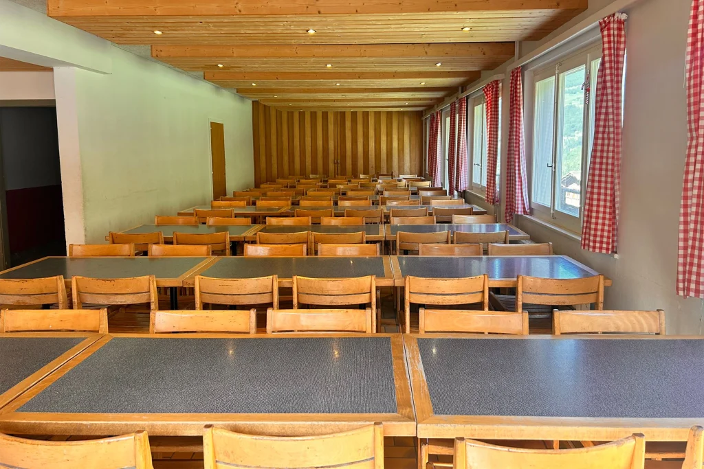 chalet-bouquetin-tables